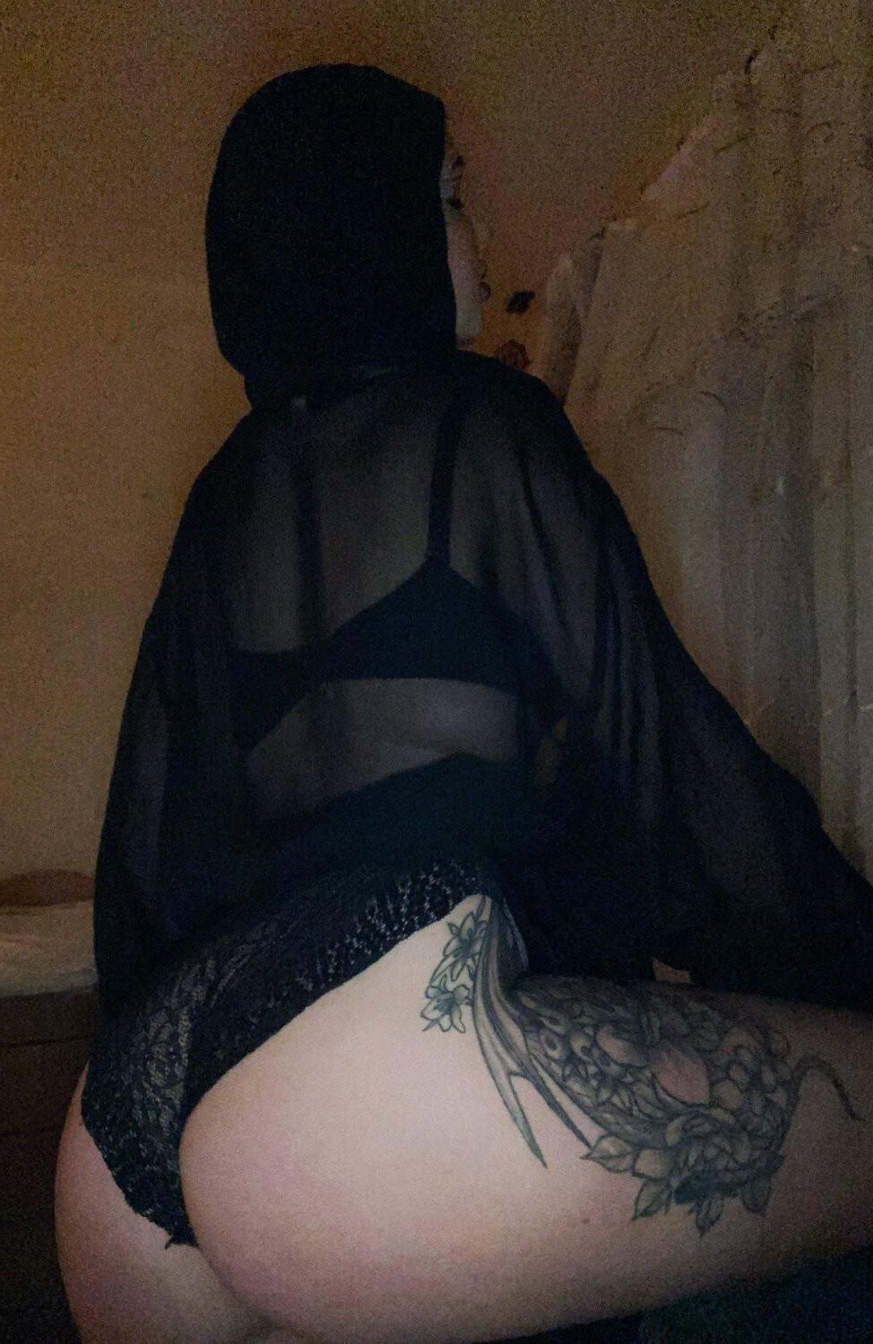 Hijab mom bimbo