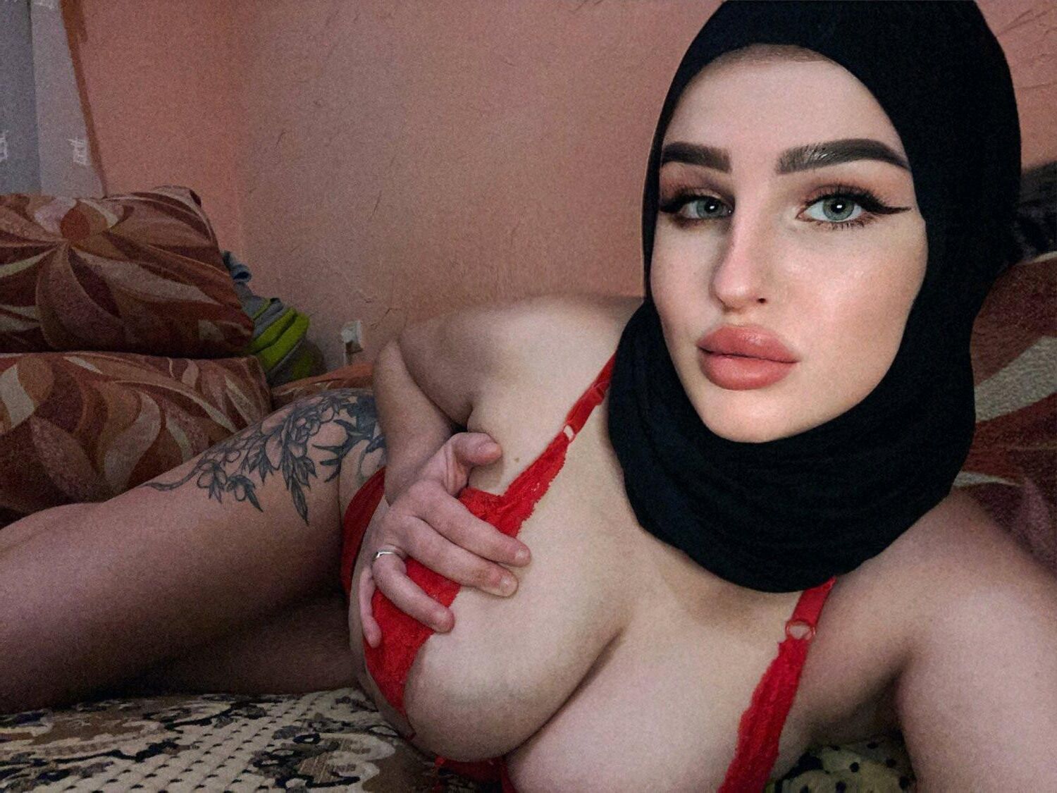Hijab mom bimbo