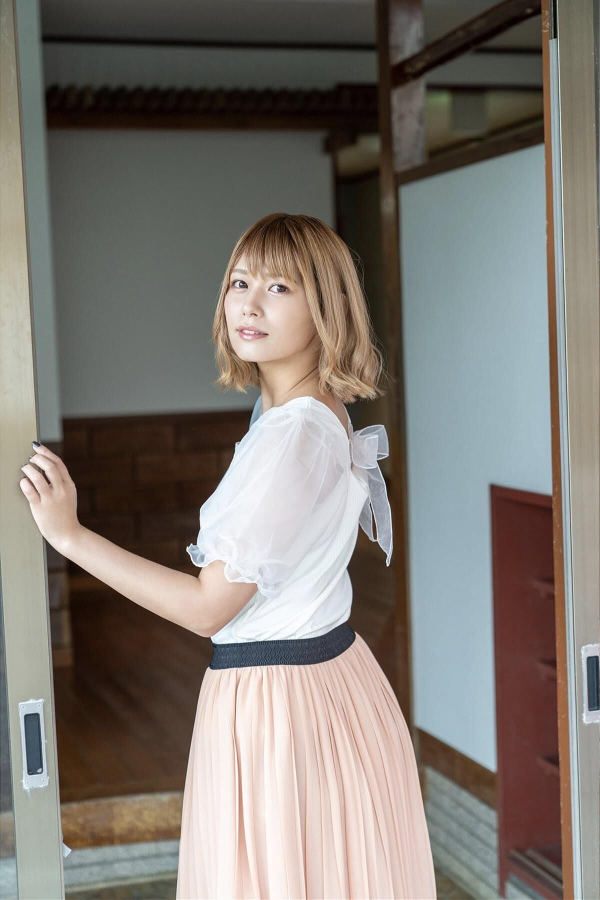 Gravura Hikaru Konno Konpika