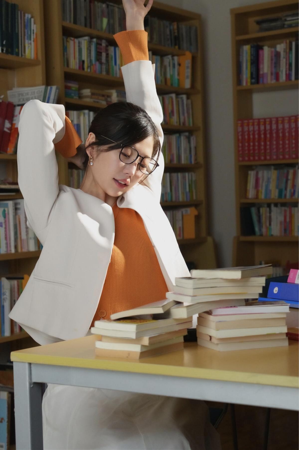 Hinako Mori Eu me apaixonei por uma aula de professores.