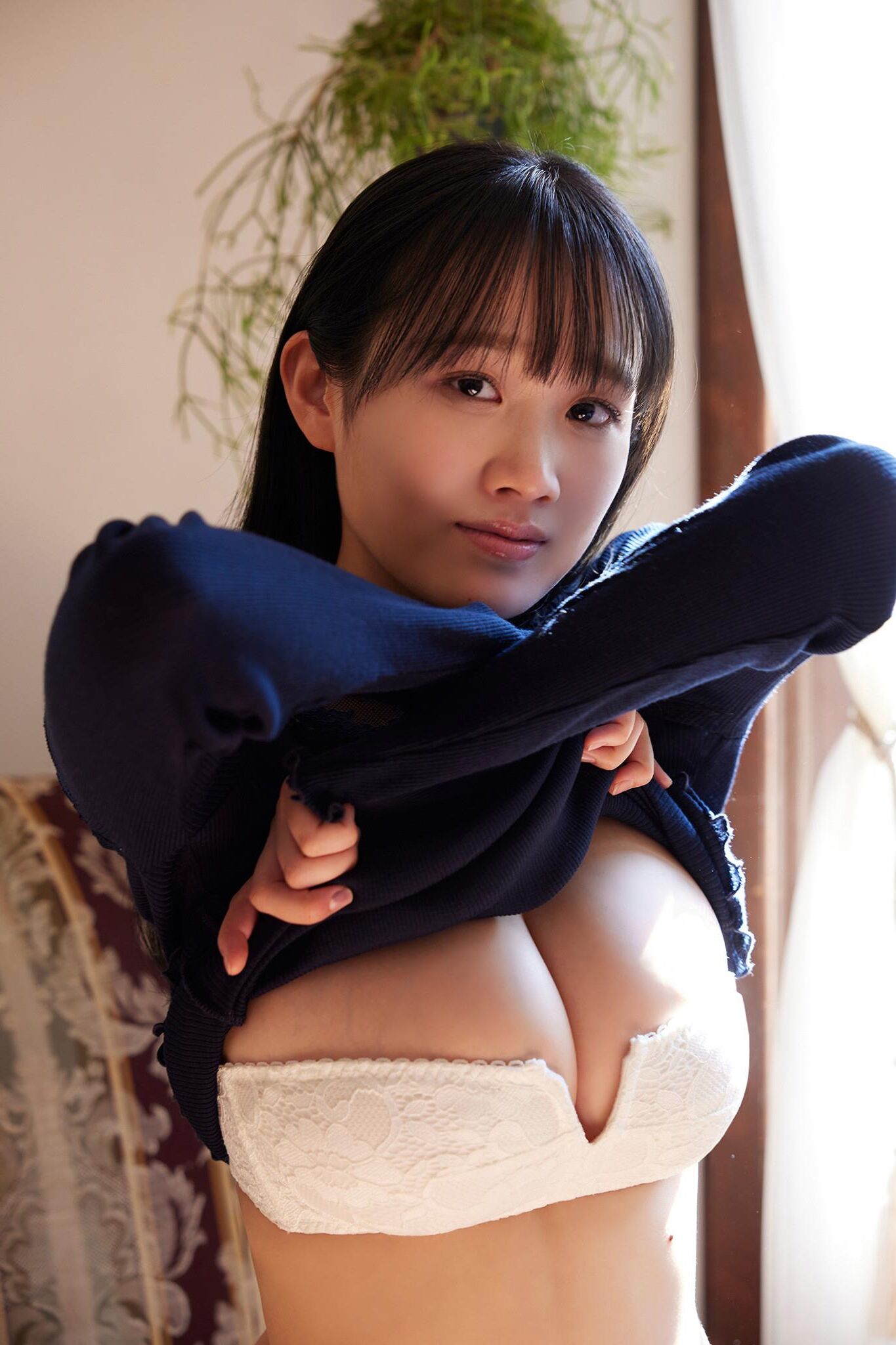 Riho Okumura seios ricos em Kumamoto
