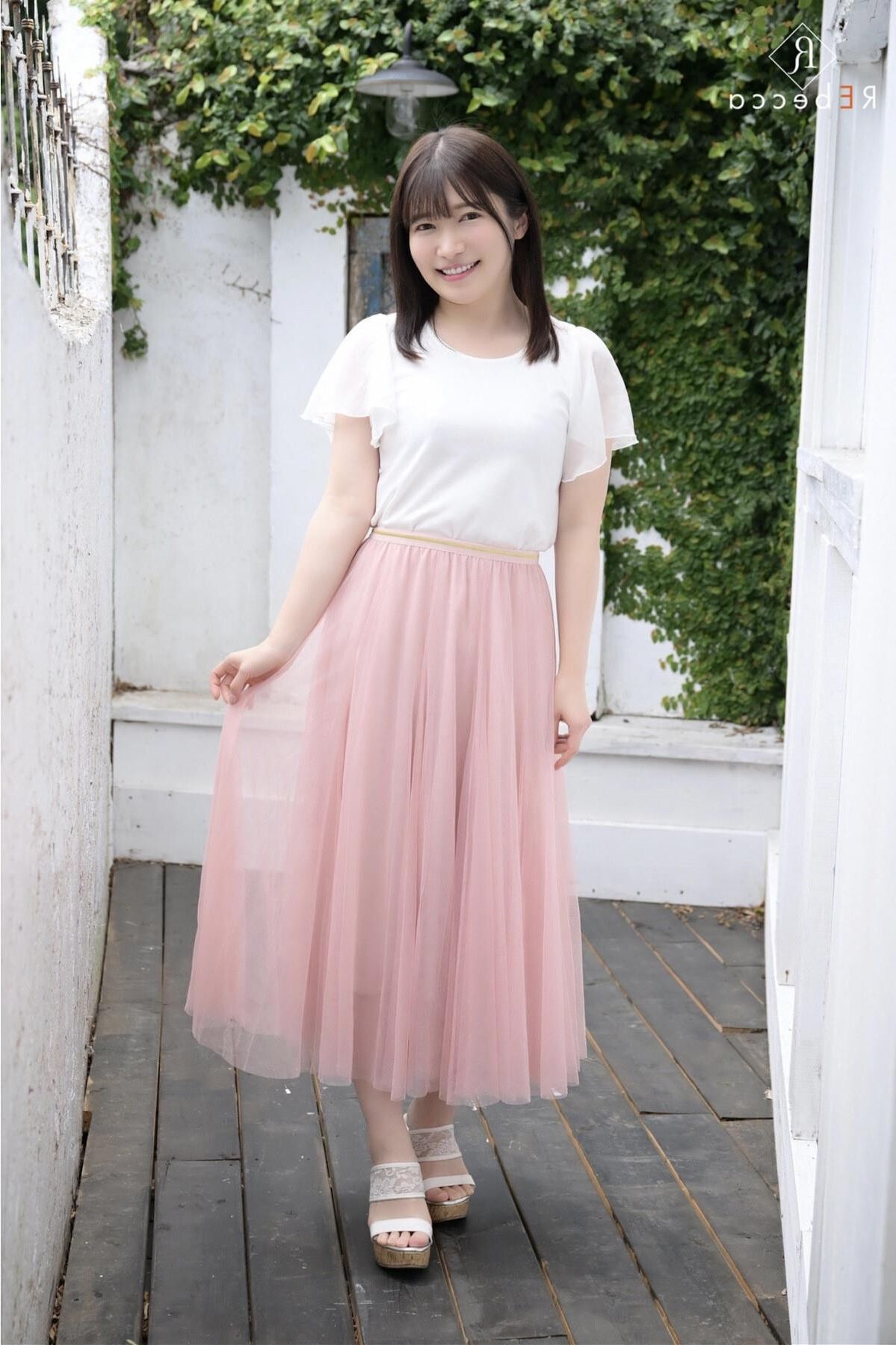 Ruu Gradol Rebecca Supernova