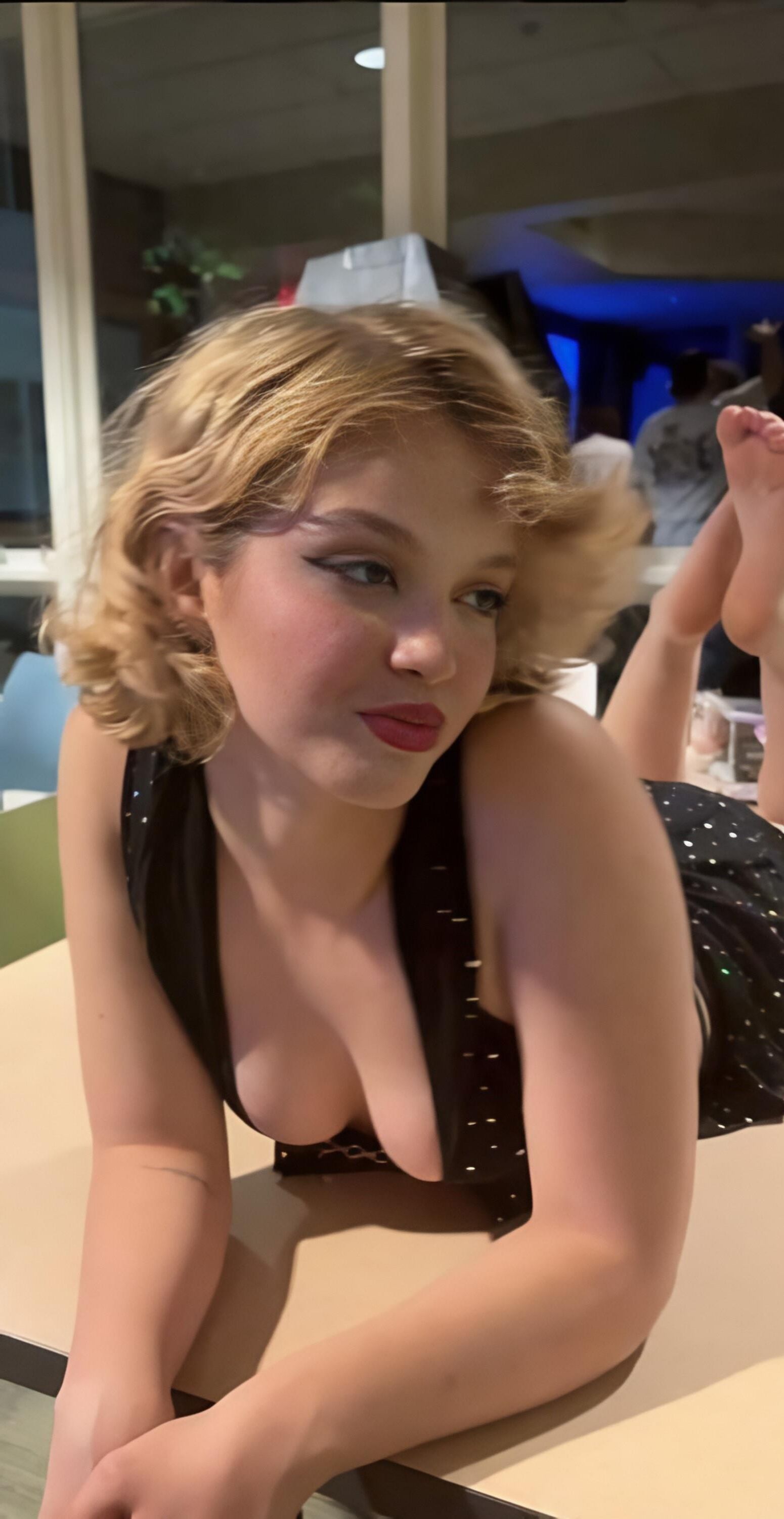Giina Lyynn Sensual