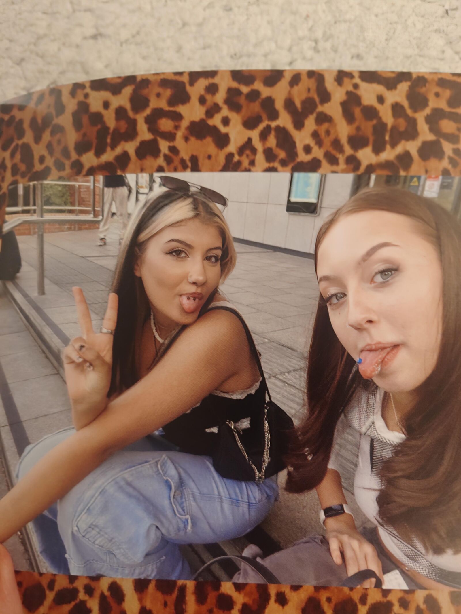 Miah perfurou o britânico tight chav adolescente vadia sexualizada! 
