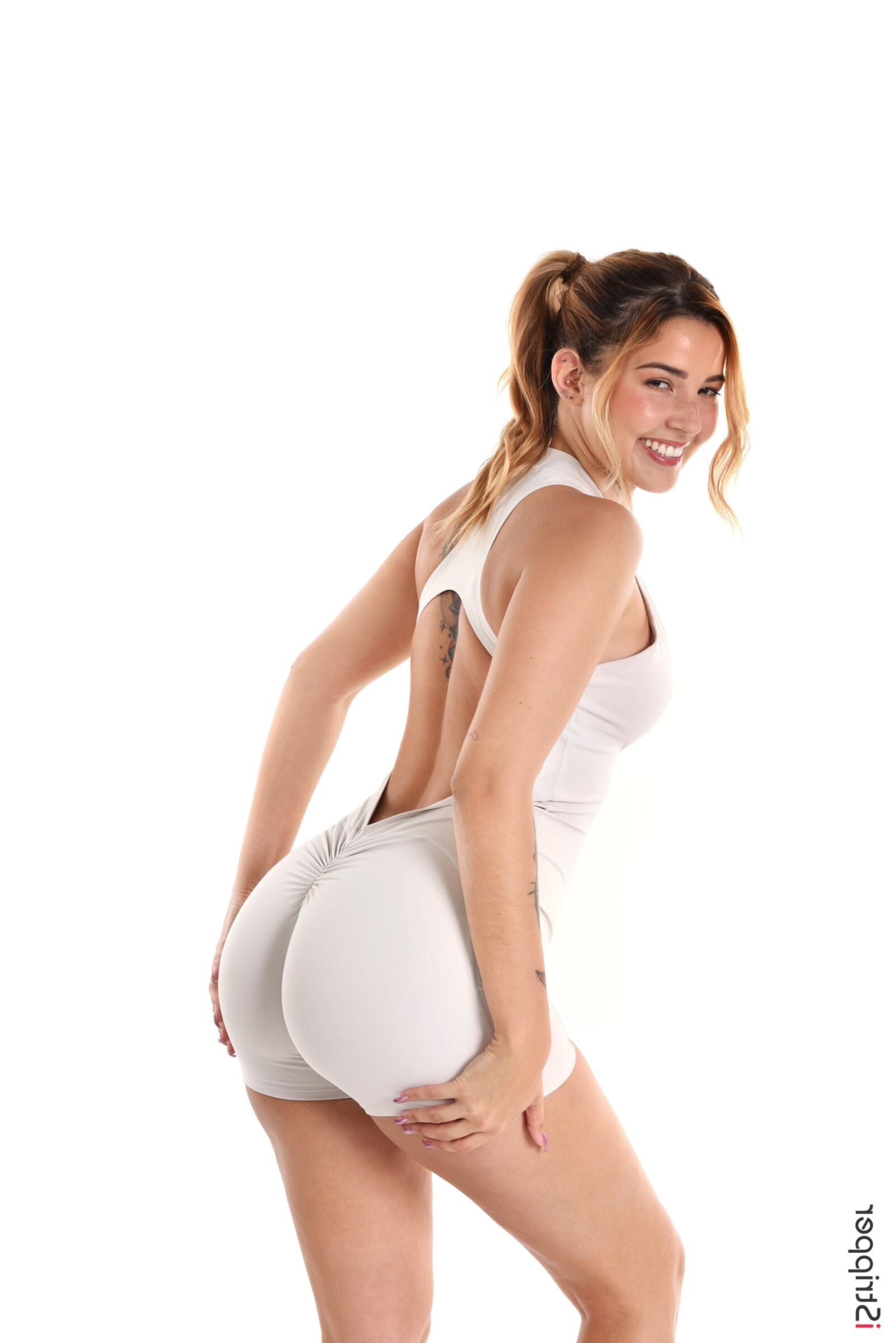 Agatha Vega Yo Dia de Entrenamiento