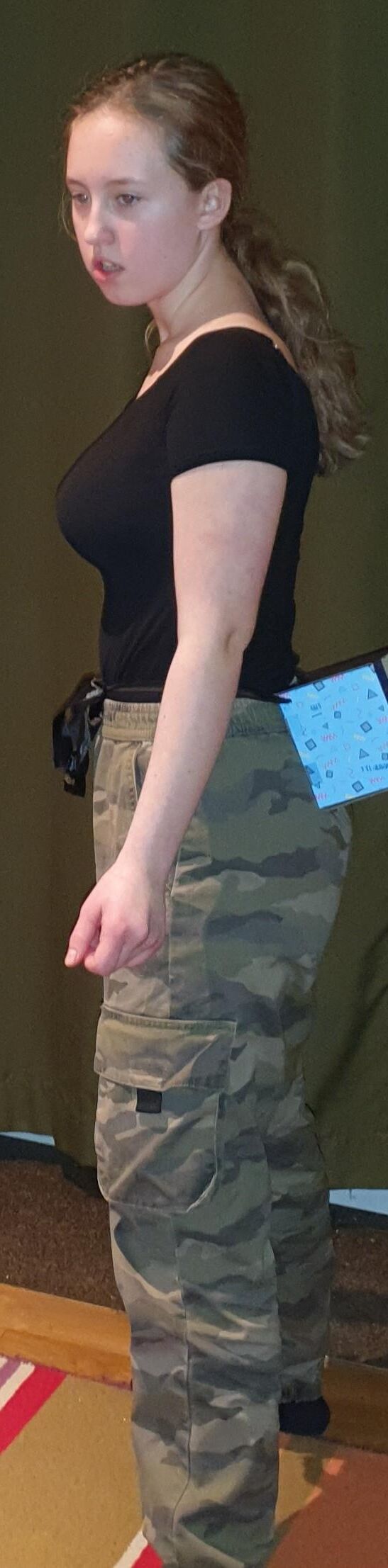 Miah perfurou o britânico tight chav adolescente vadia sexualizada! 