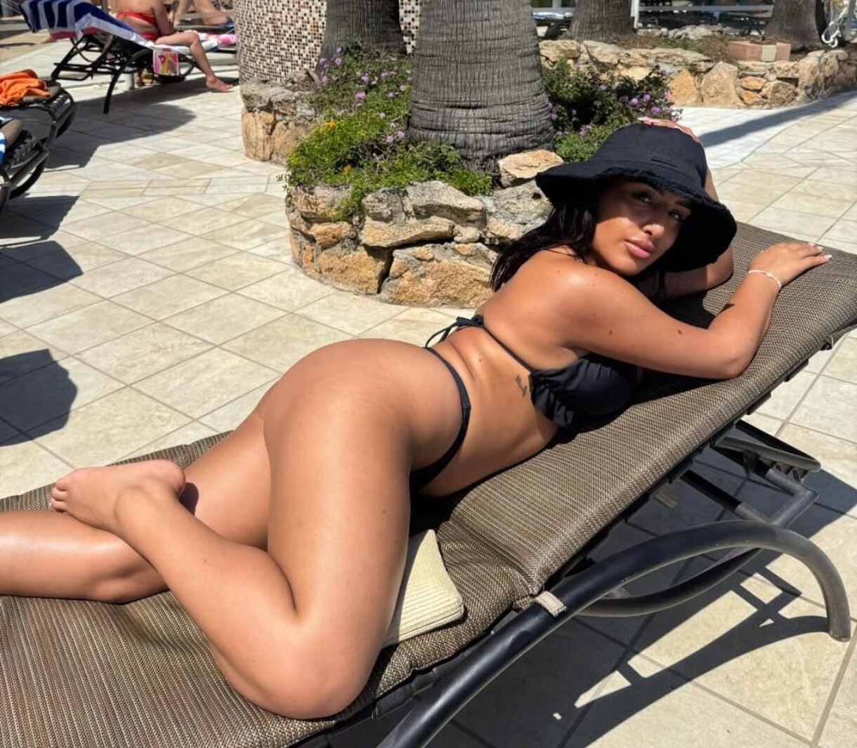 Hattie UK British Slut Non Nude