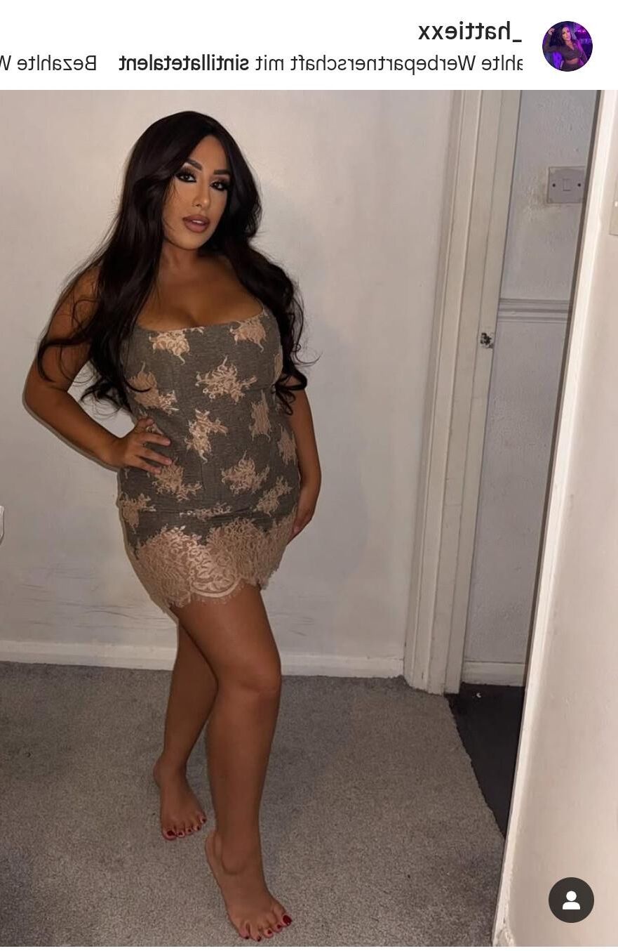 Hattie UK British Slut Non Nude