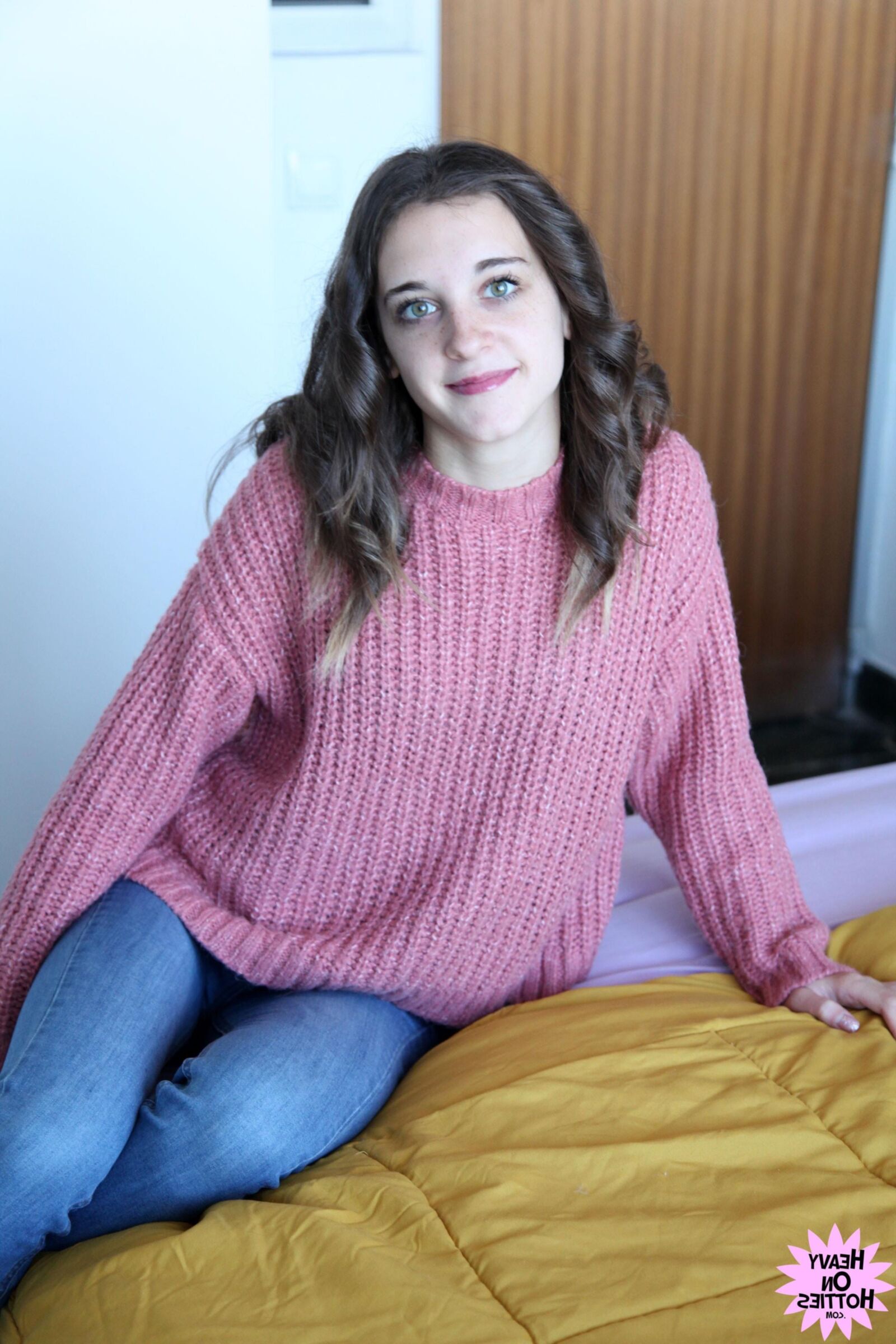 heavyonhotties.com_ set _anita teen_l