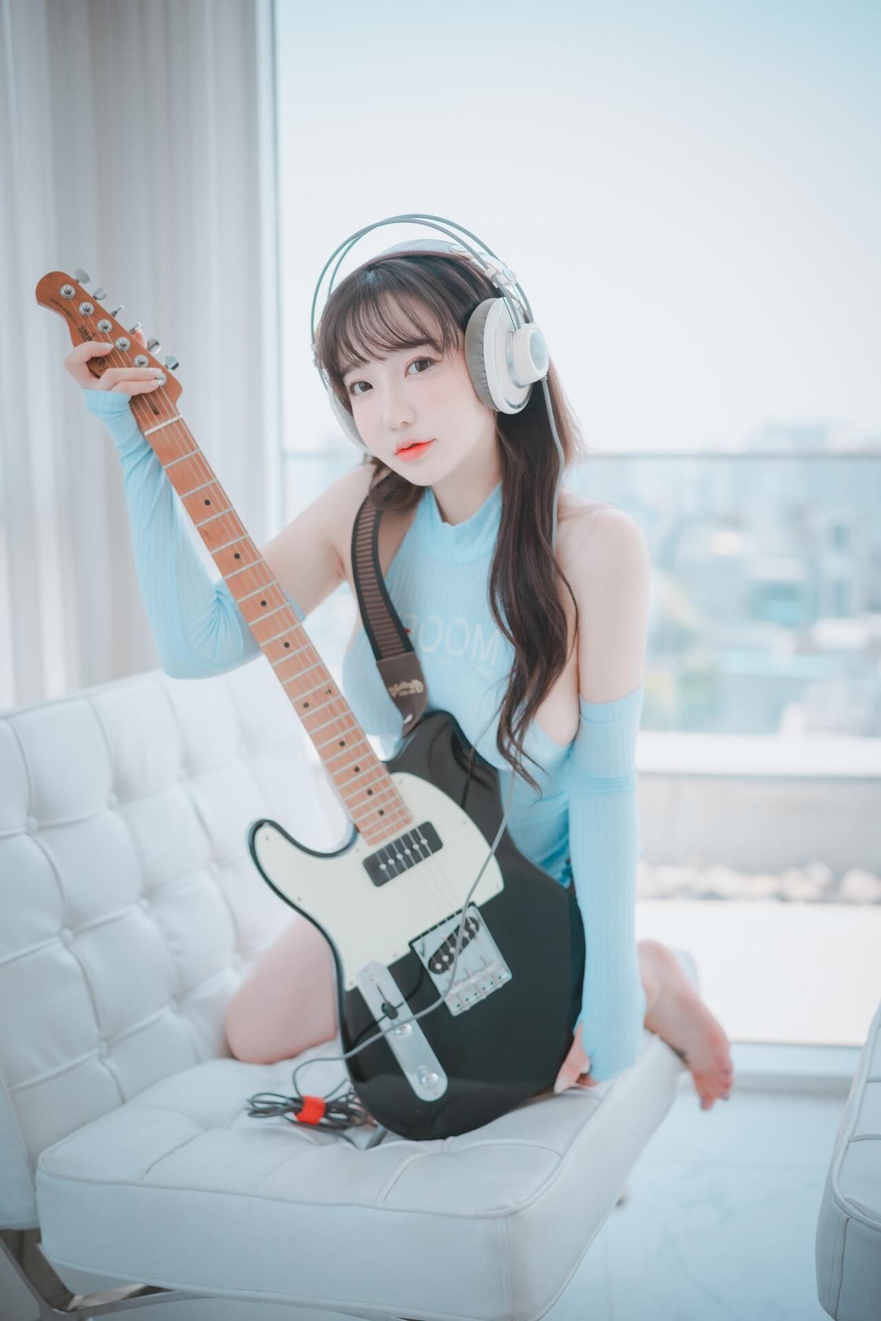 Son Yeeun DJAWA Ms. Slowhand