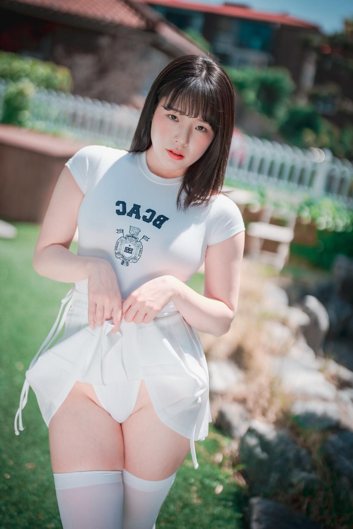 Pia Djawa Classic Athletic Girl