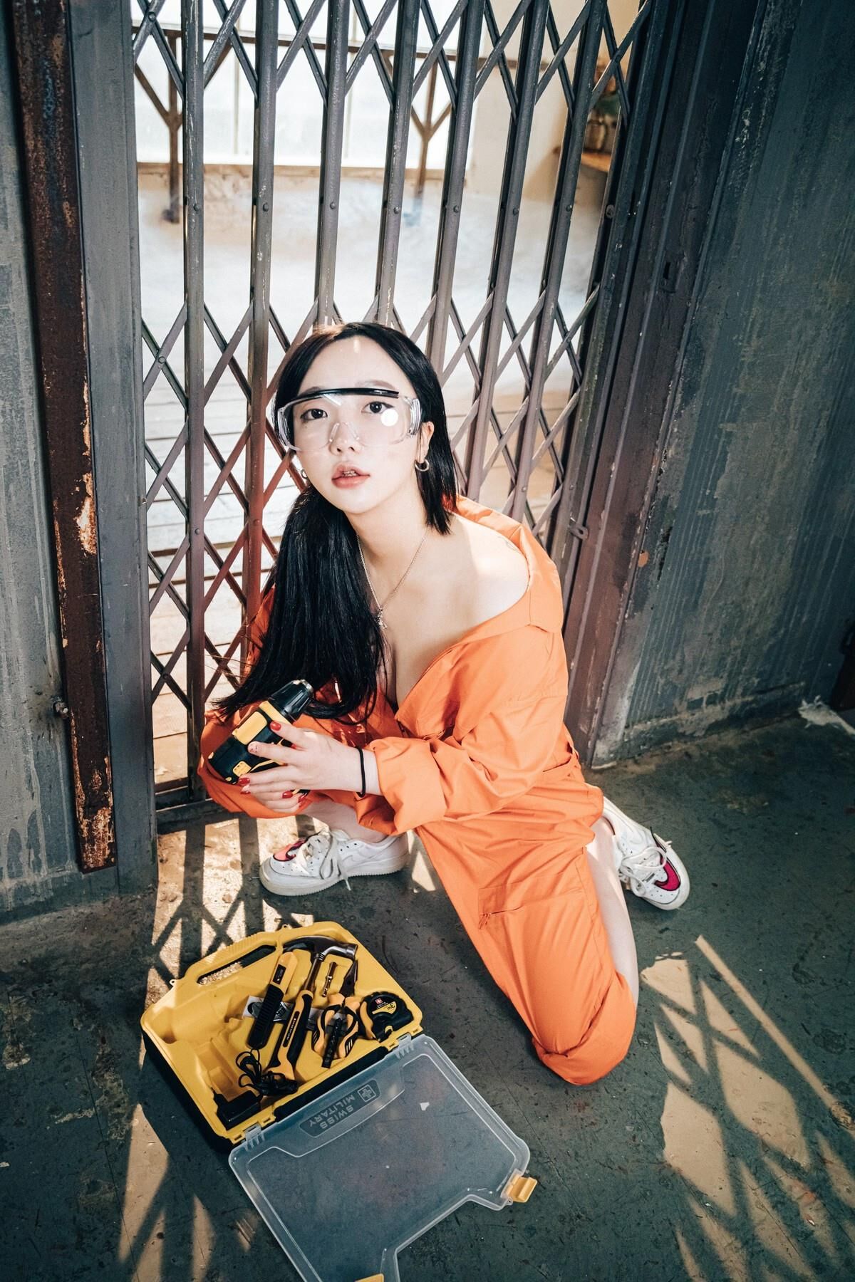 Son Yeeun Loozy Where Are My Tools