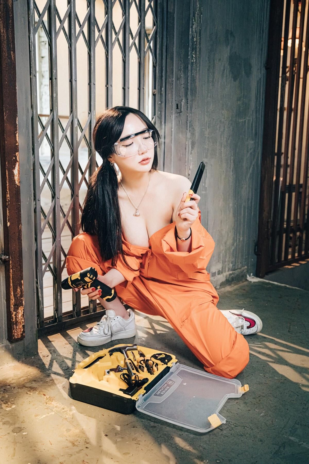 Son Yeeun Loozy Where Are My Tools