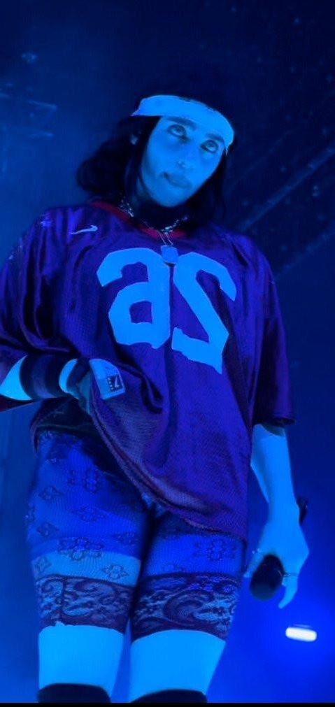 Billie Eilish tão sexy
