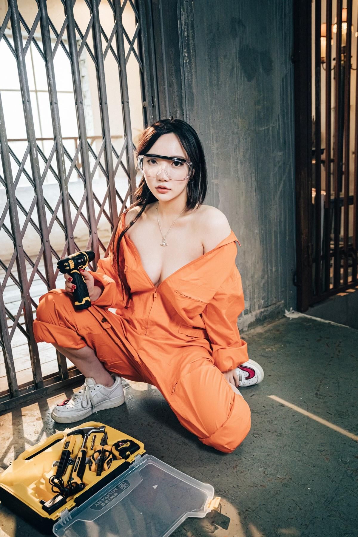 Son Yeeun Loozy Where Are My Tools