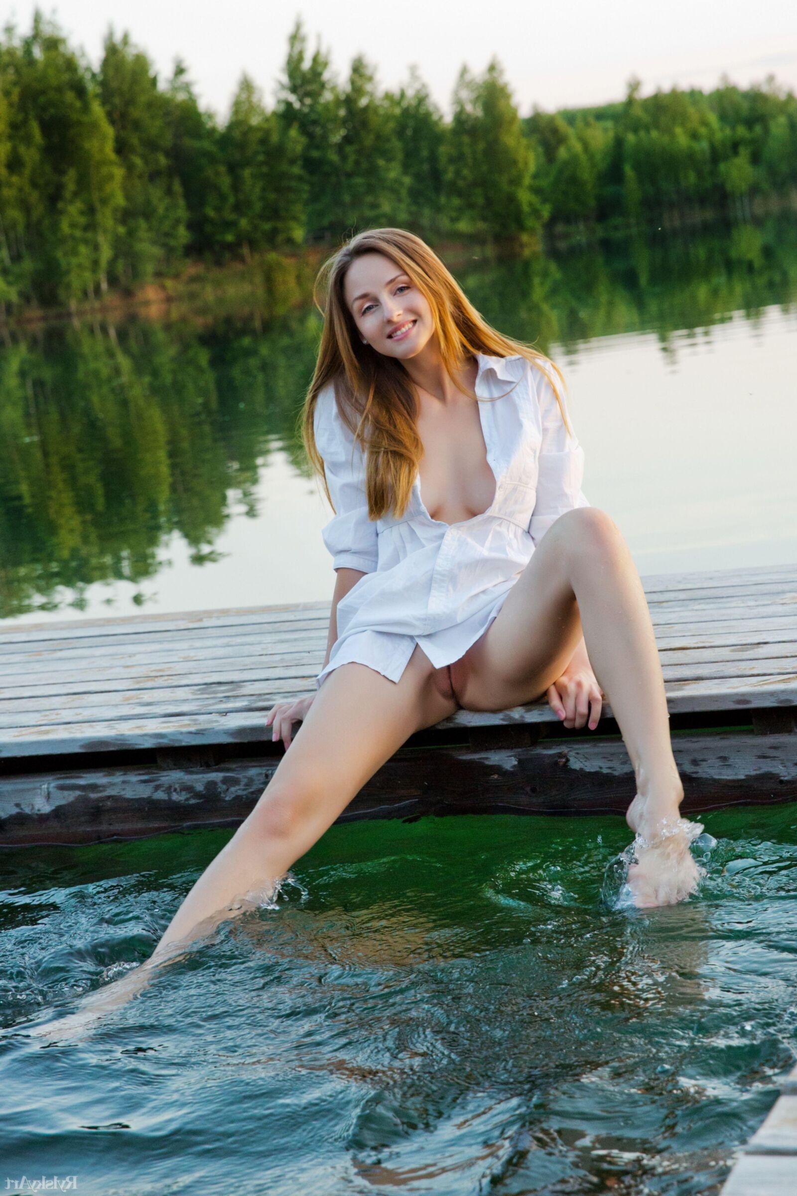Vittoria Amada Lakelike