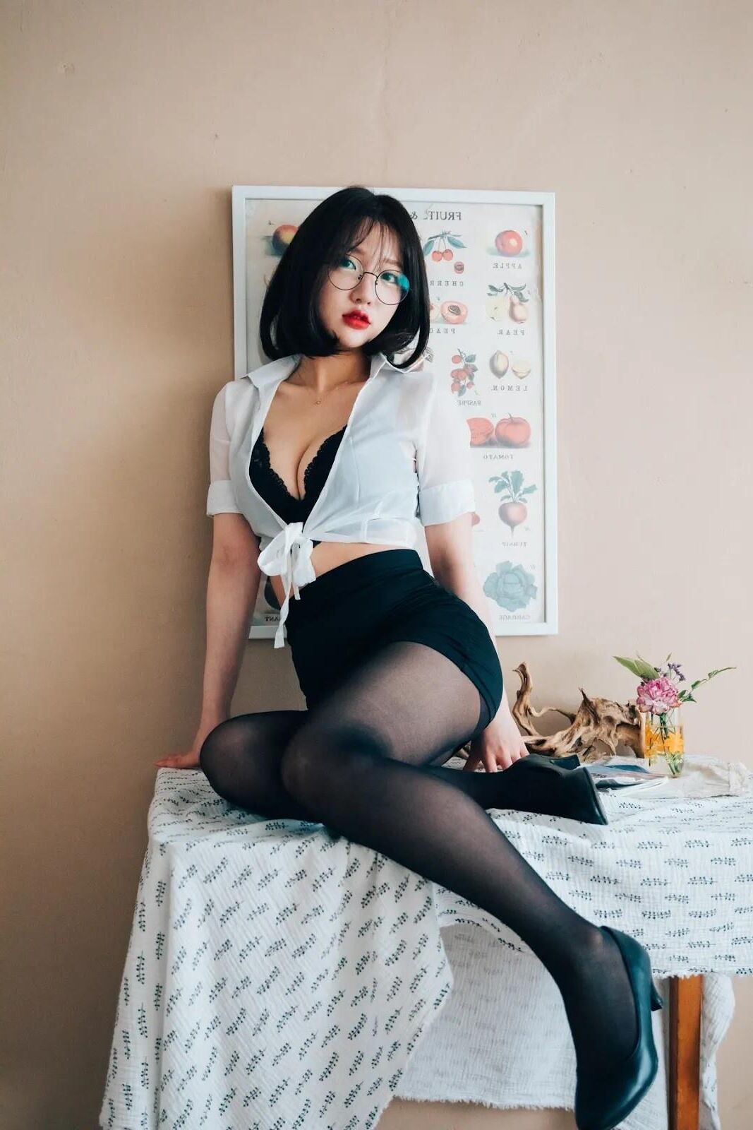 Filho Yeeun Loozy OfficeGirls Vacation Vol.