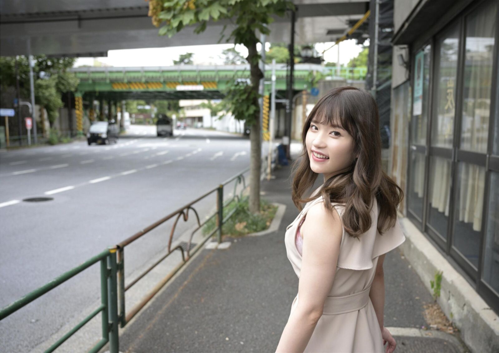 Rena Momozono Naniwa Natural Milk