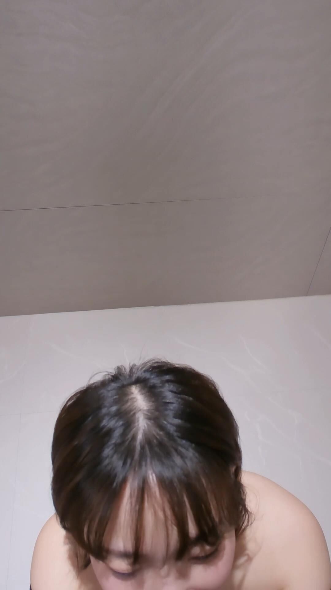 Kang Inkyung Shower