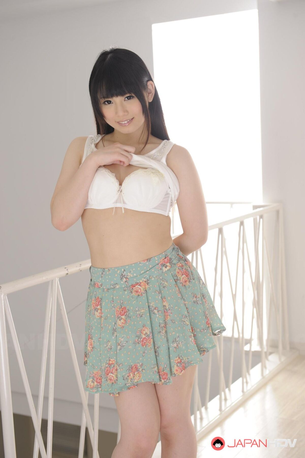 Modelo nude japonês Miyu Shiina