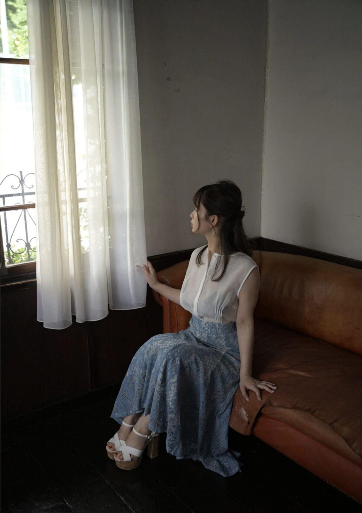 Rena Momozono Big Kits e The Kitchen
