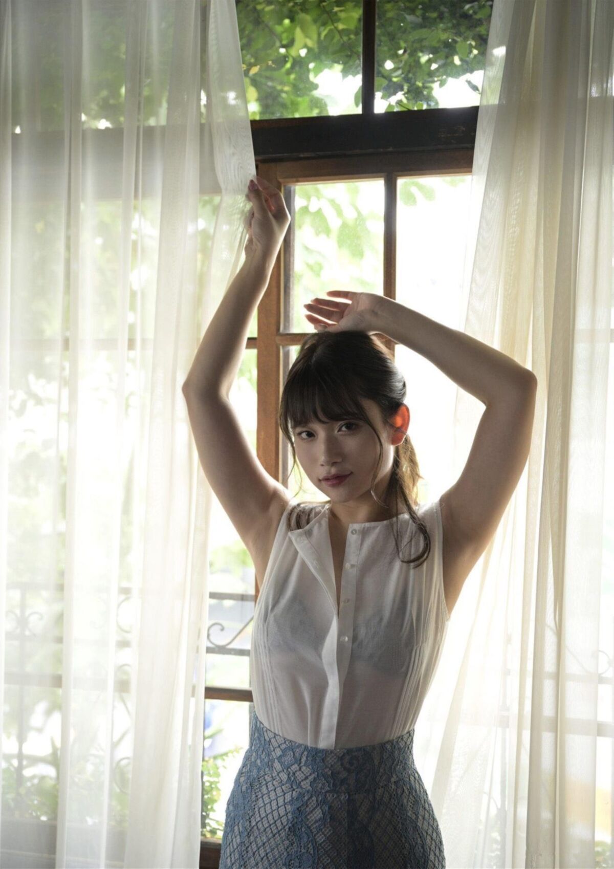 Rena Momozono Big Kits e The Kitchen