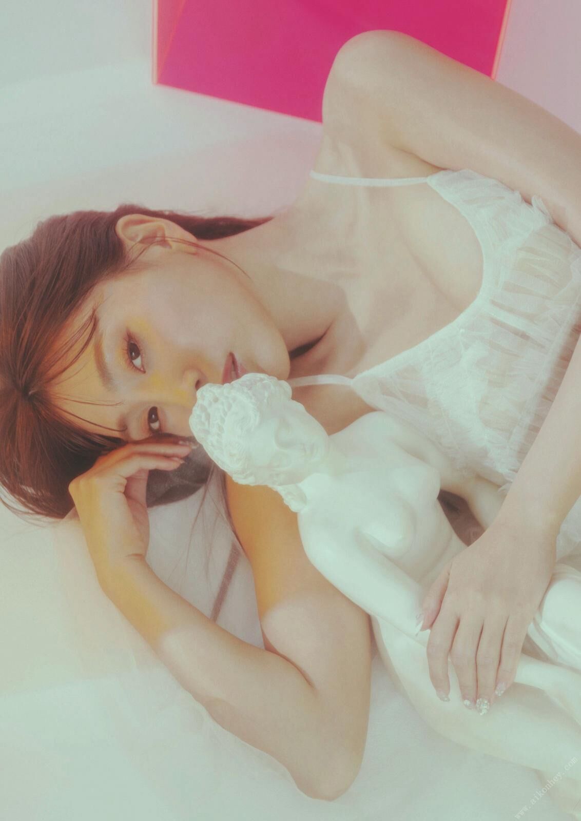 Tomomi Morisaki Love Art