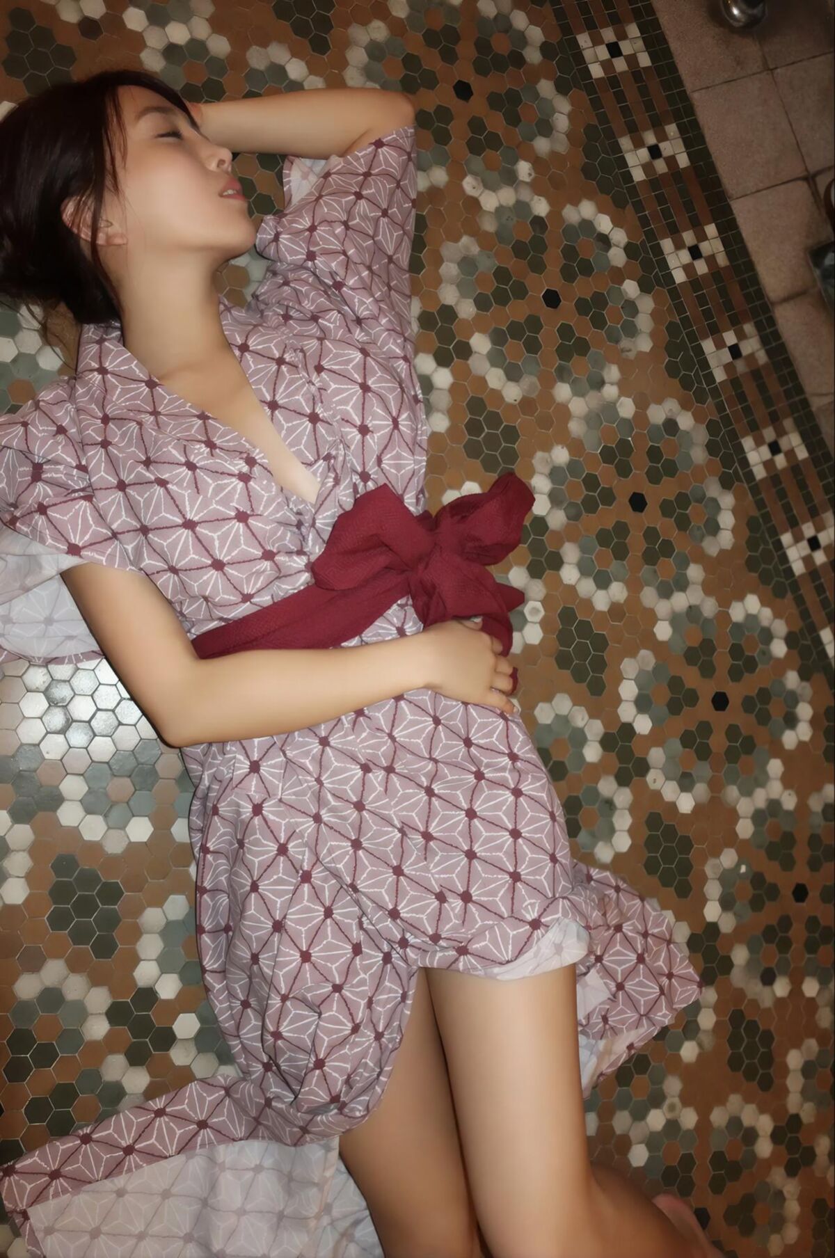 Tomomi Morisaki Reunião secreta no dia secreto da primavera