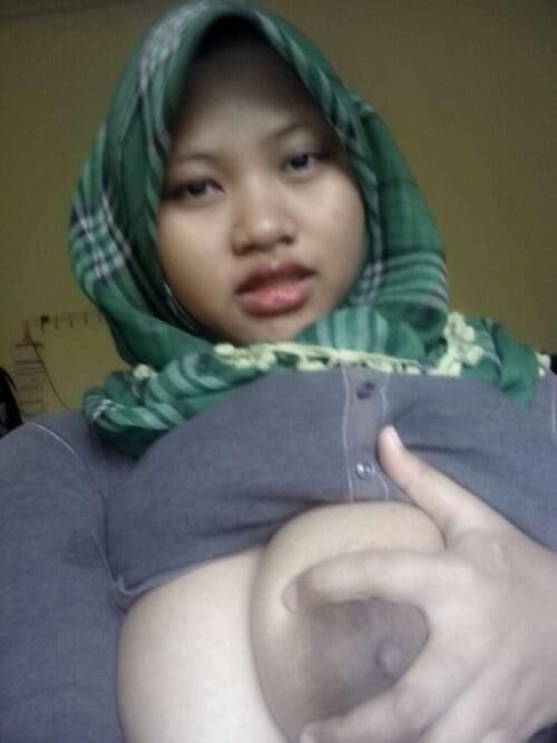 Hijab asiático de topless e nus (mix)