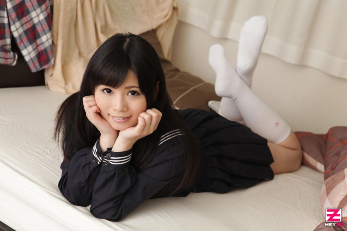 Modelo nude japonês Miyu Shiina