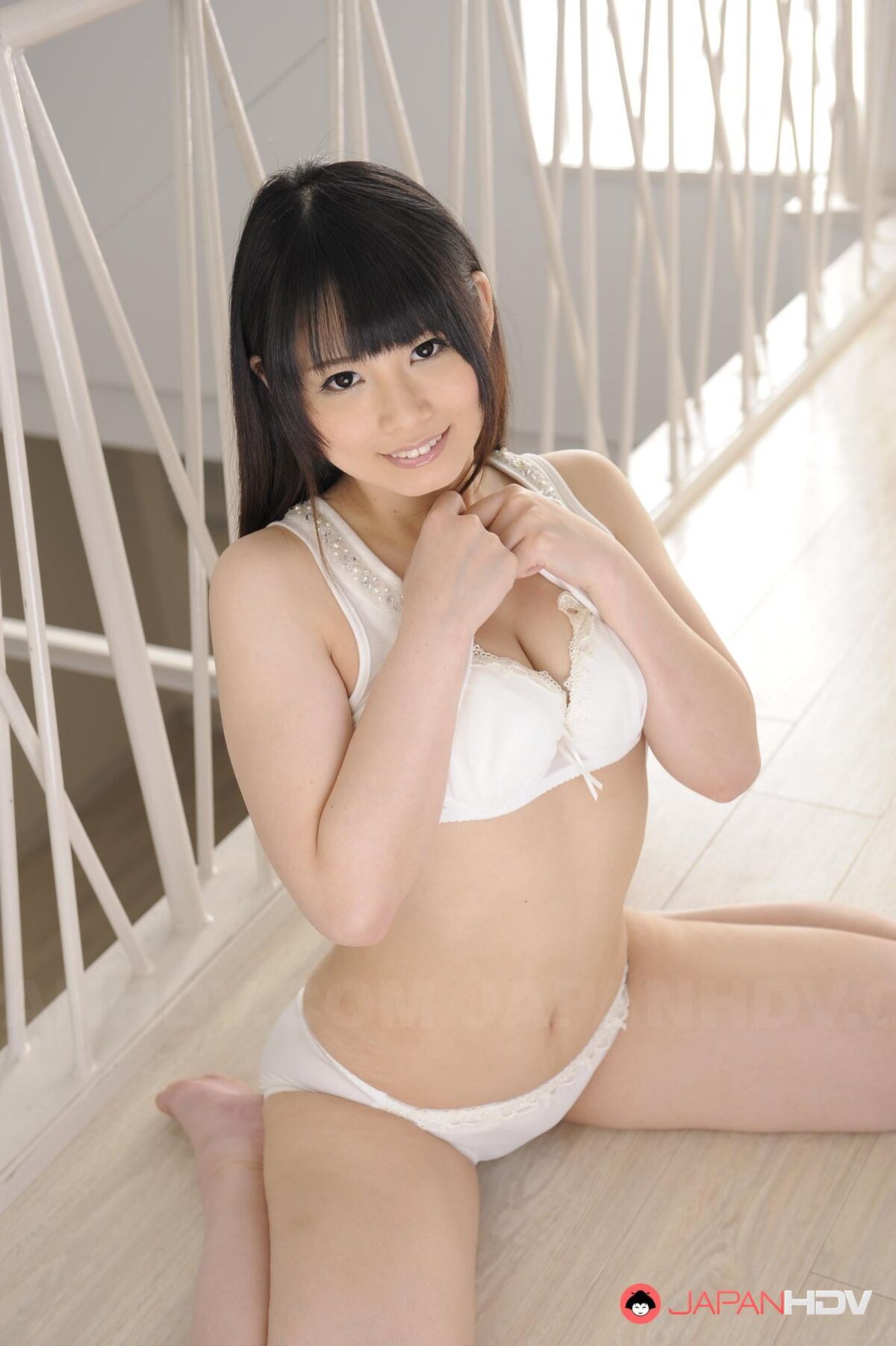 Modelo nude japonês Miyu Shiina
