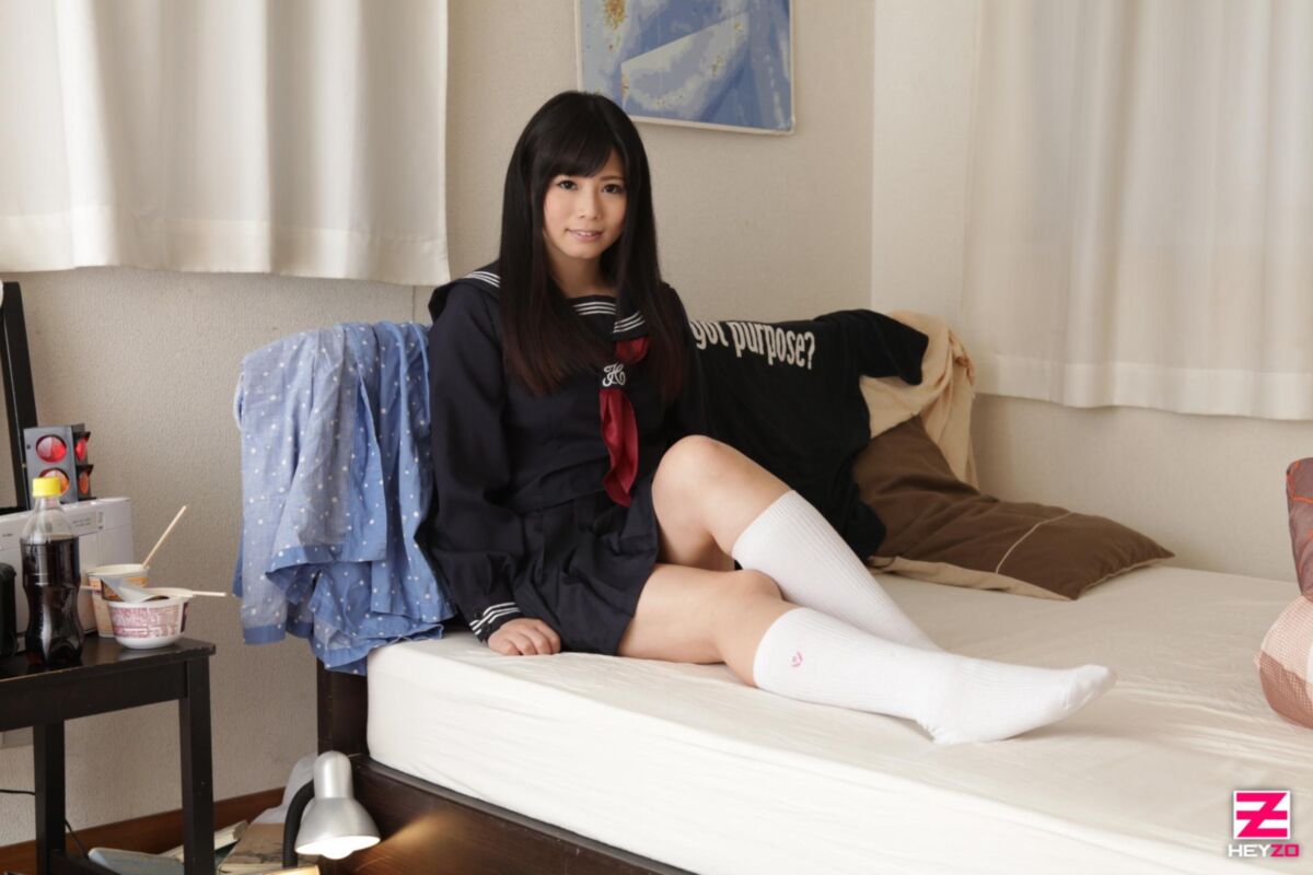 Modelo nude japonês Miyu Shiina