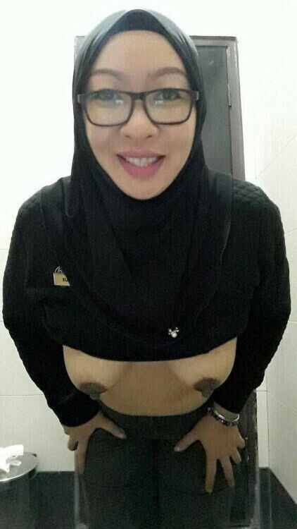 Hijab asiático de topless e nus (mix)