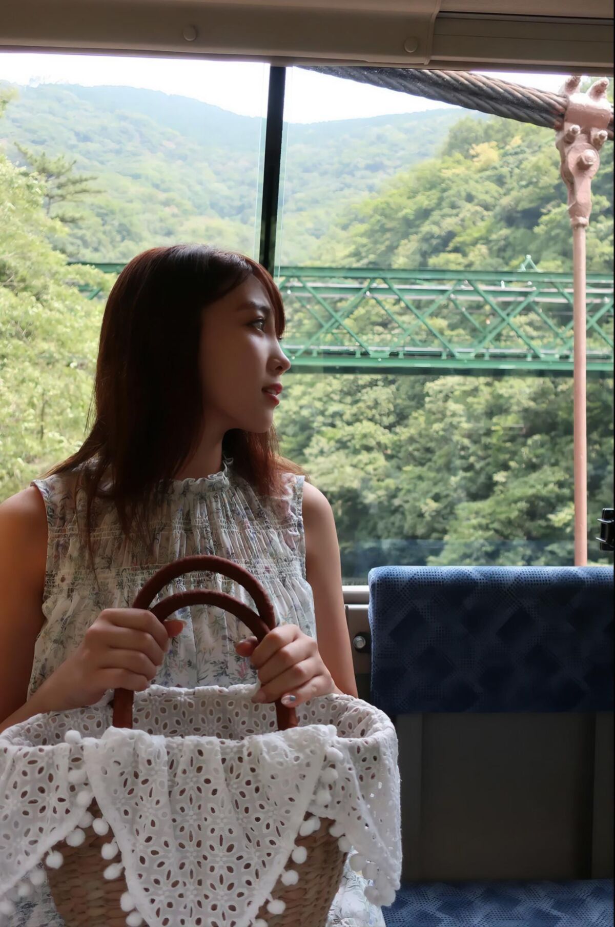 Tomomi Morisaki Reunião secreta no dia secreto da primavera
