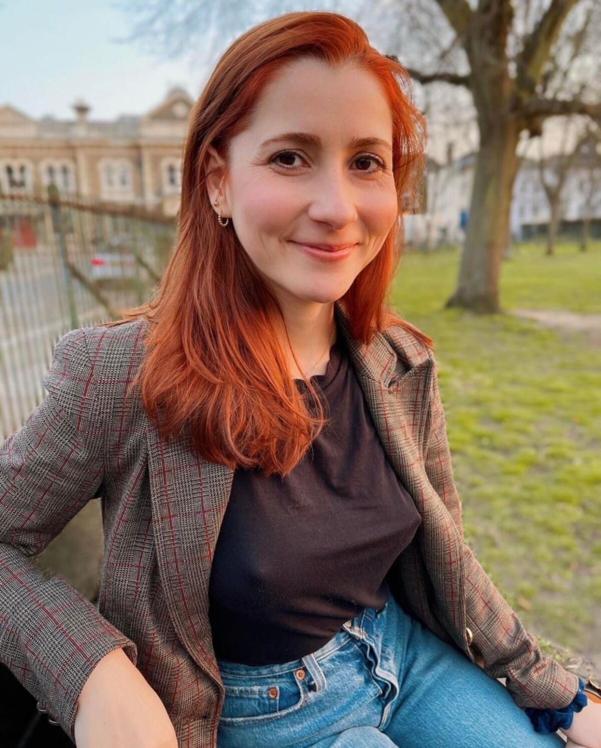 Red hot redheads braless and pokies
