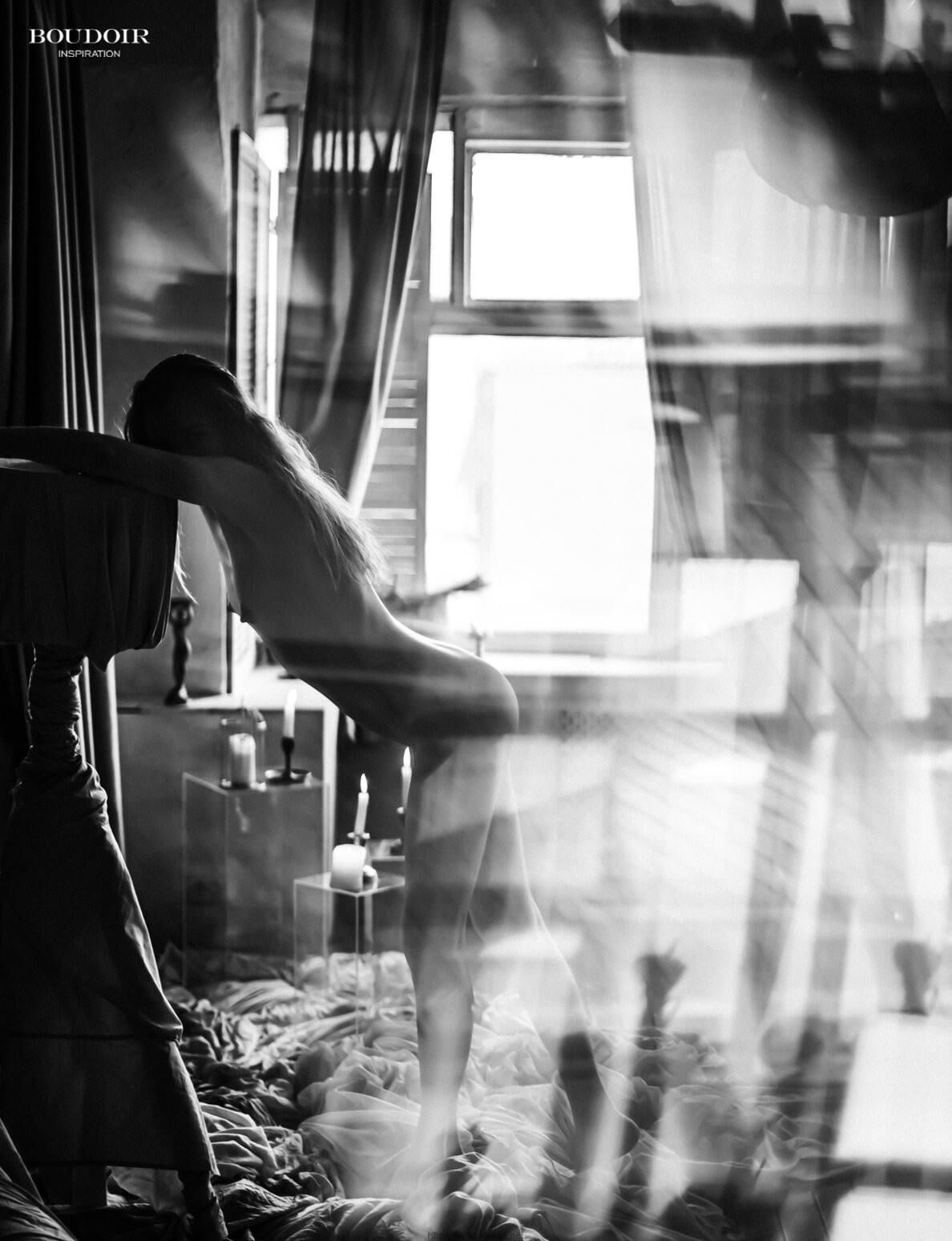 Boudoir Inspiration - June Artistic Nude Edição
