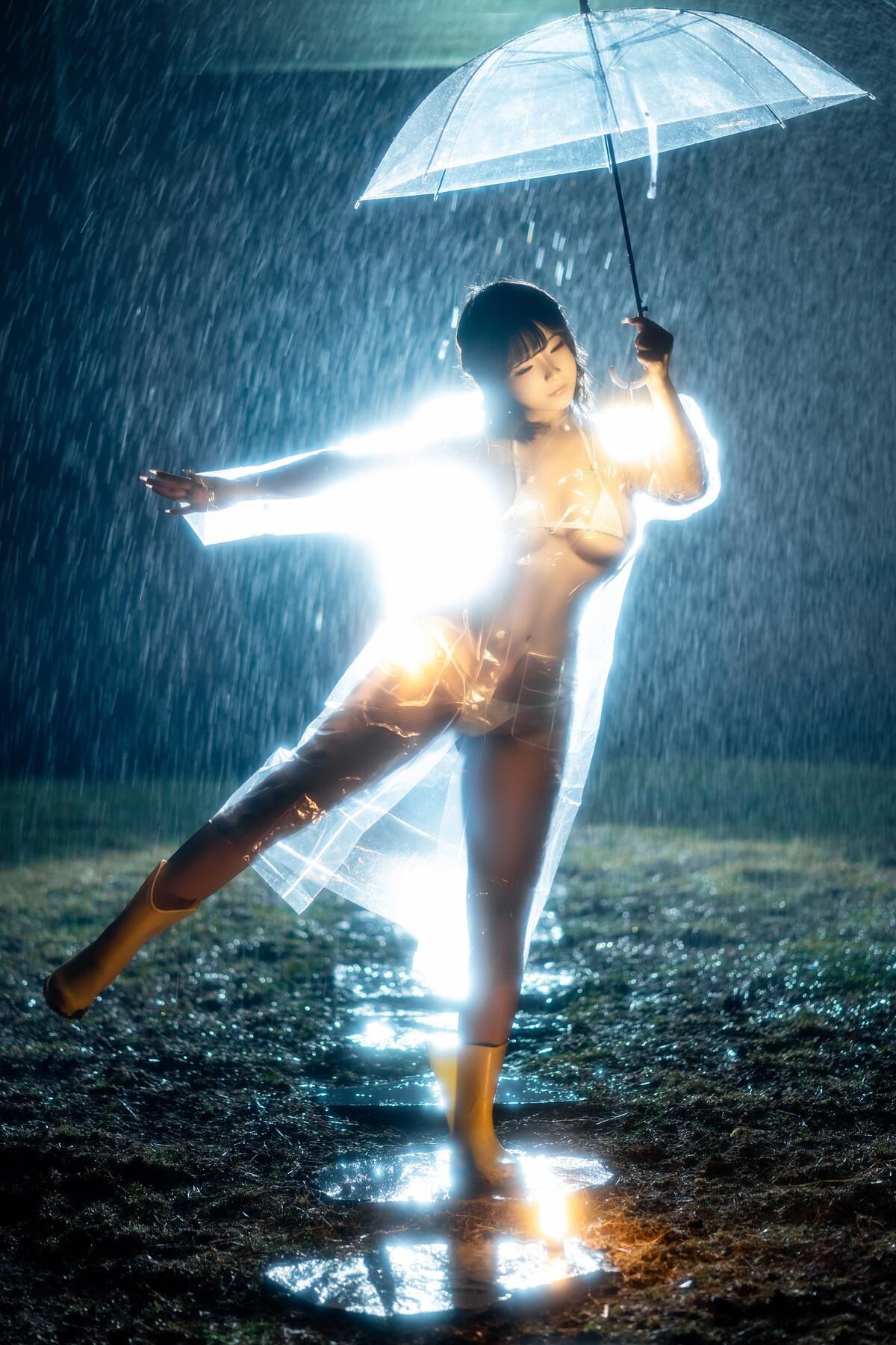 Yuuhui Dance Solo on a Rainy Night