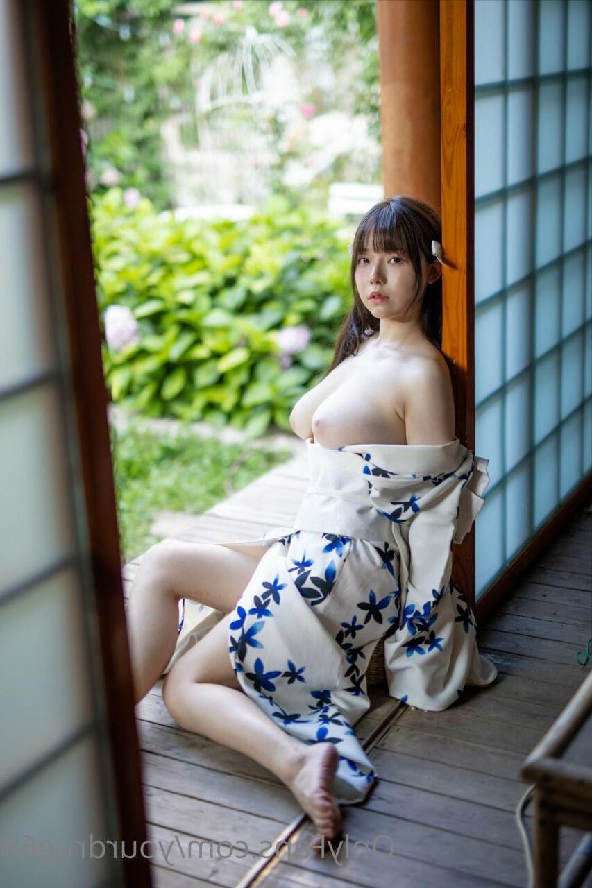 Six Flavors Emperor Sauce Summer Kimono