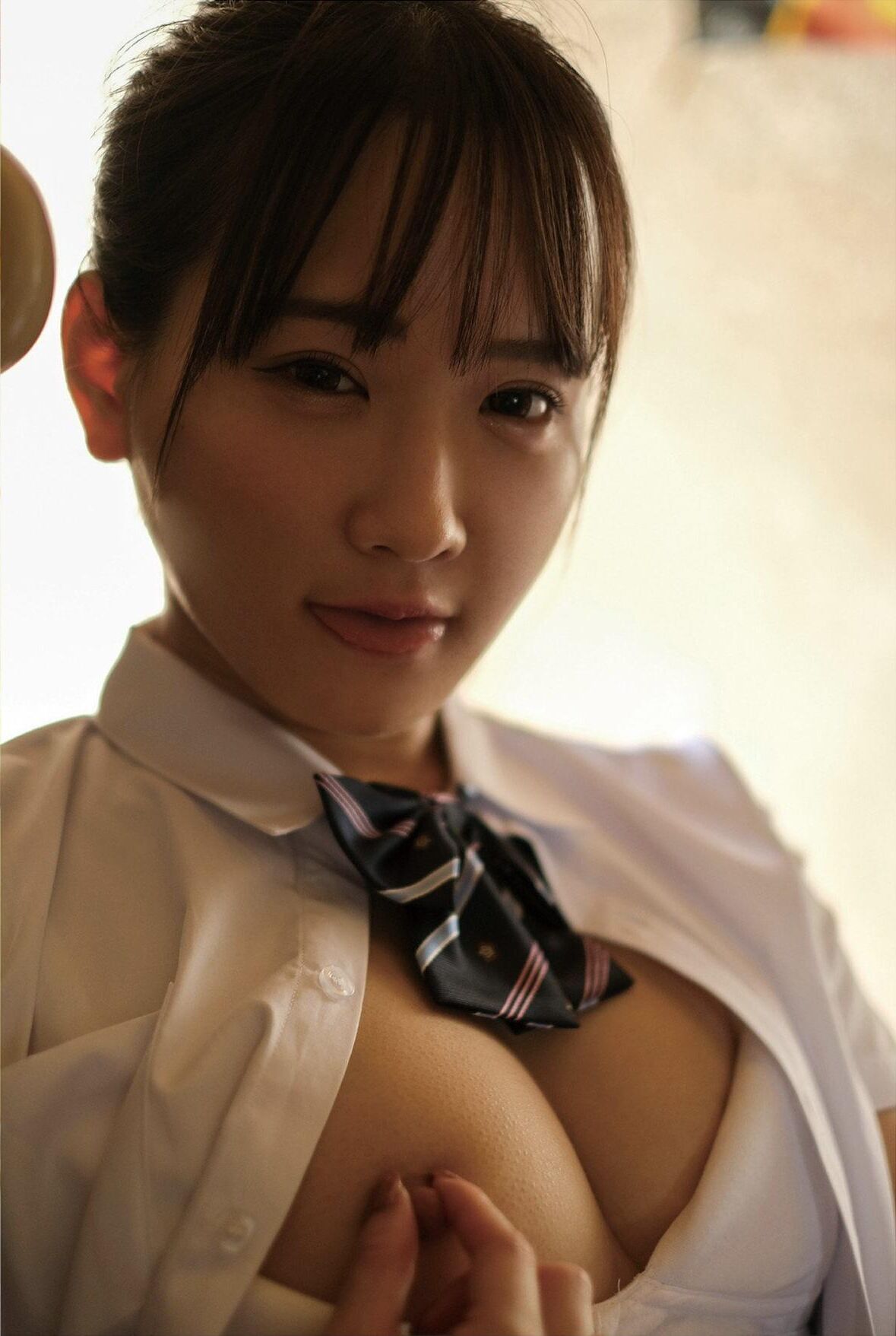 Narumi Hirose Wrapped in the Wind