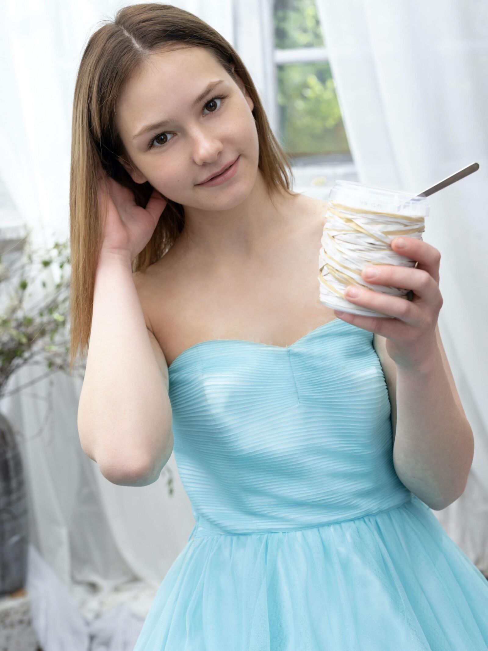 Sua princesa adolescente sentiu sua falta, papai