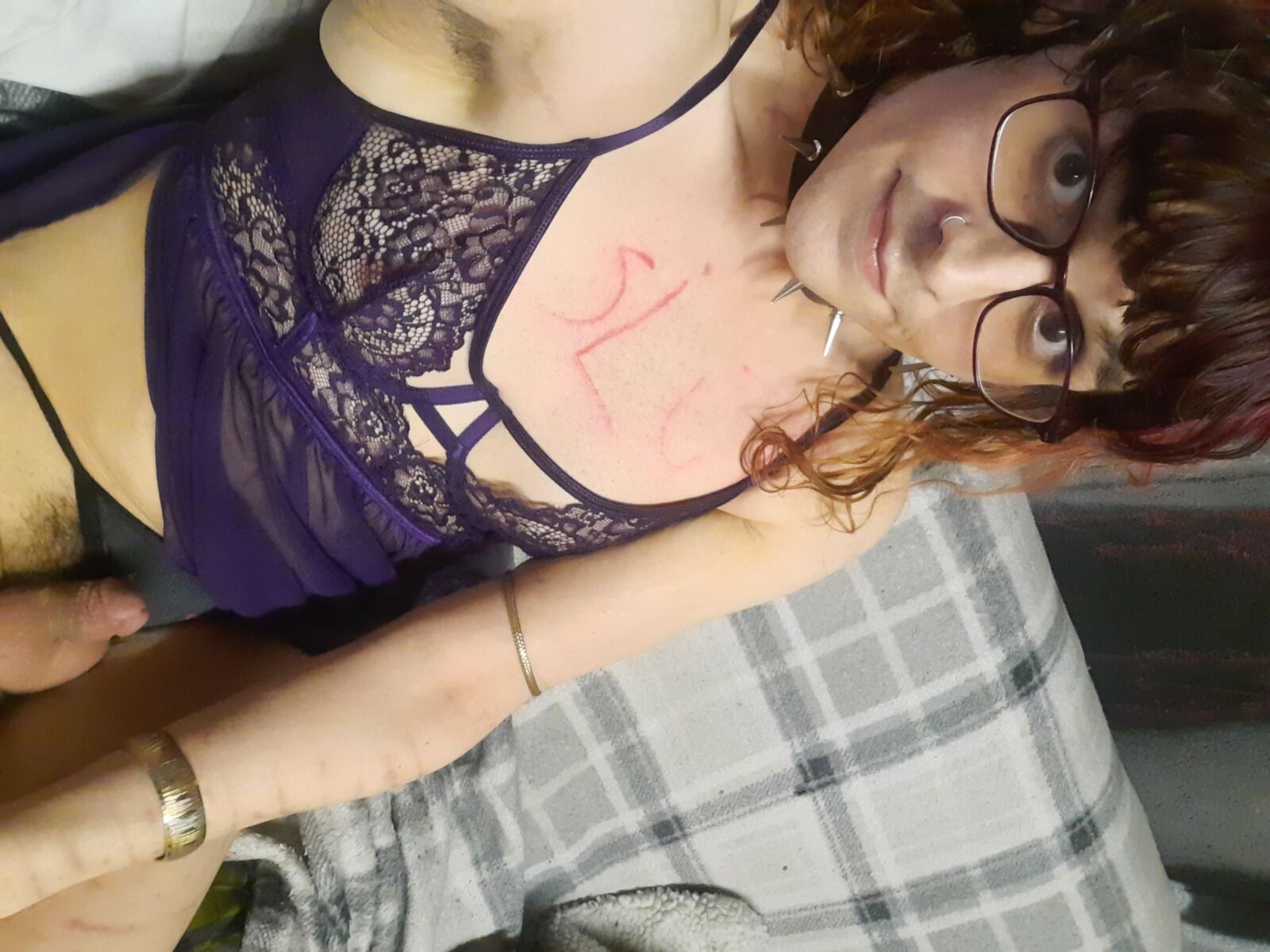 Hi my name is chloe please tribute 