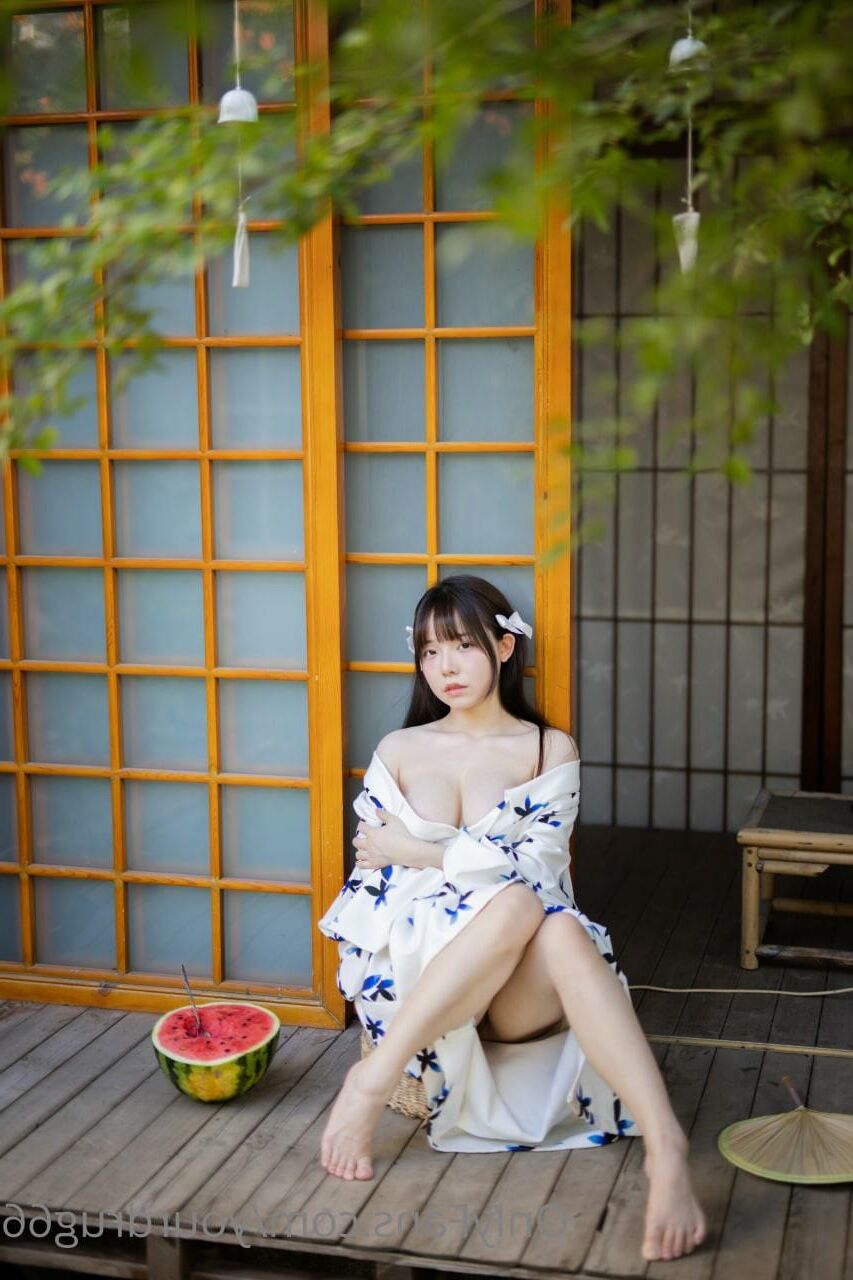 Six Flavors Emperor Sauce Summer Kimono