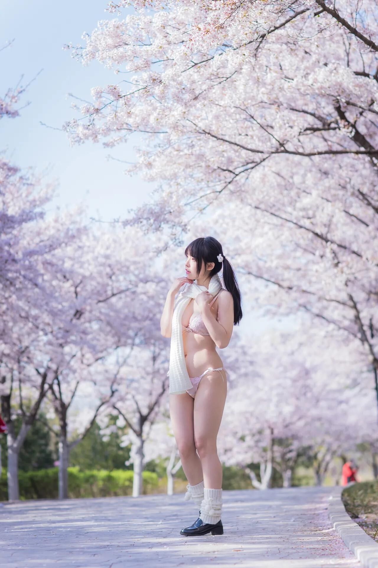 Six Flavors Emperor Sauce Sakura Girlfriend
