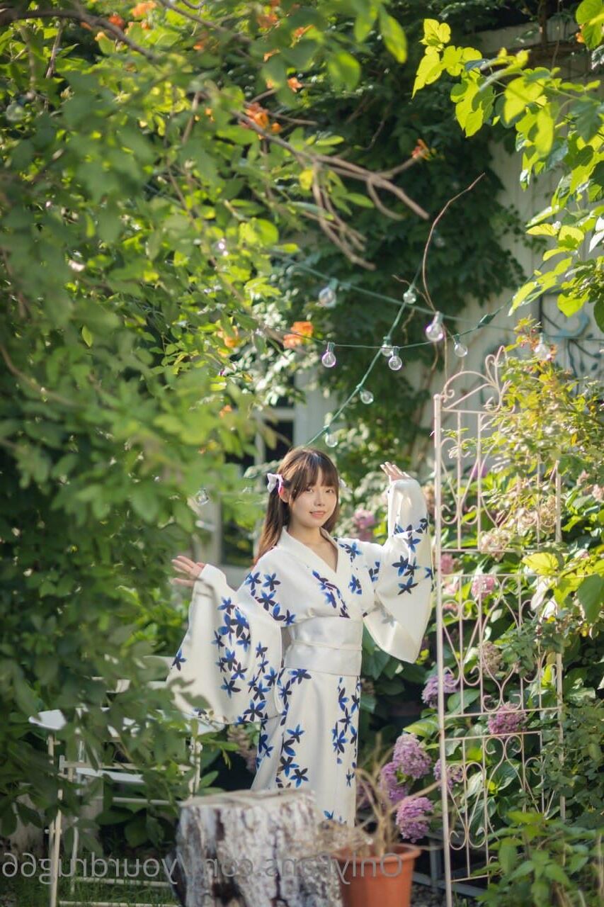 Six Flavors Emperor Sauce Summer Kimono