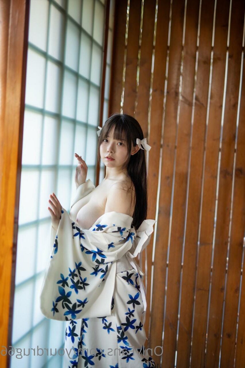Six Flavors Emperor Sauce Summer Kimono