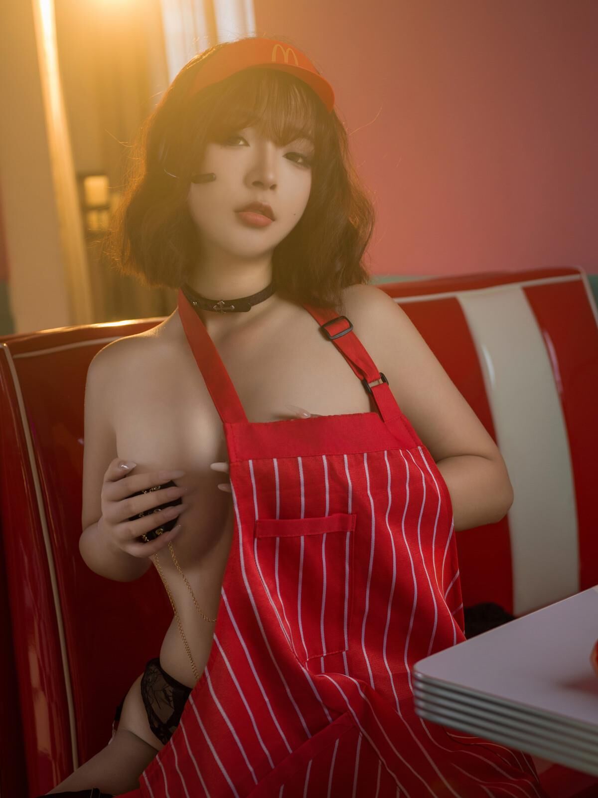 Yuuhui McDonald's Waitress