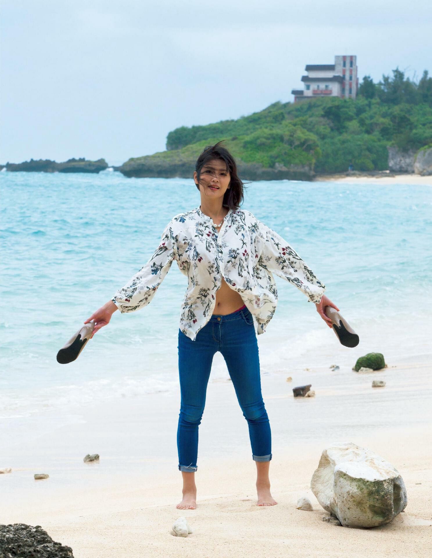 Suzume Mino st Photobook Yu Bi