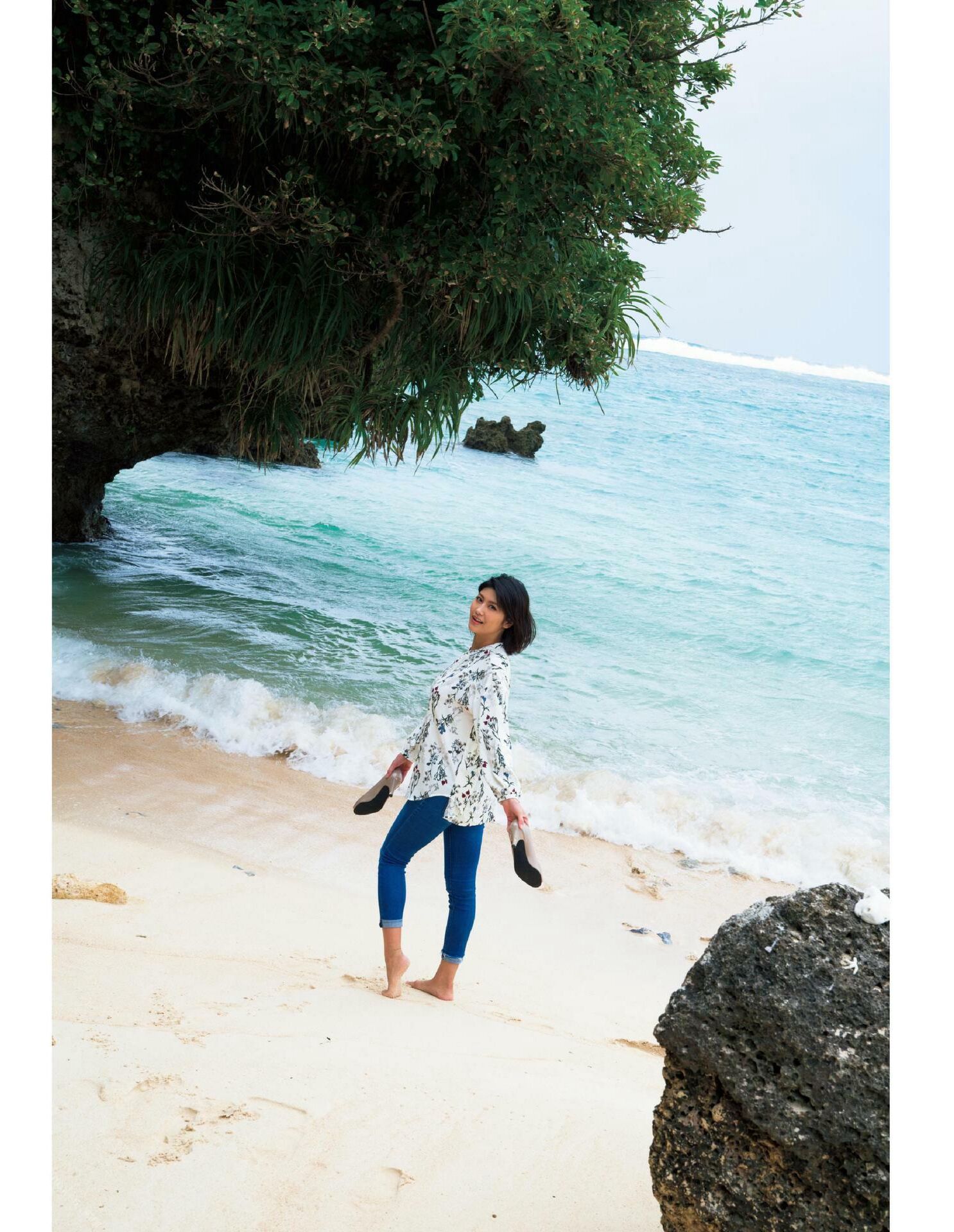 Suzume Mino st Photobook Yu Bi
