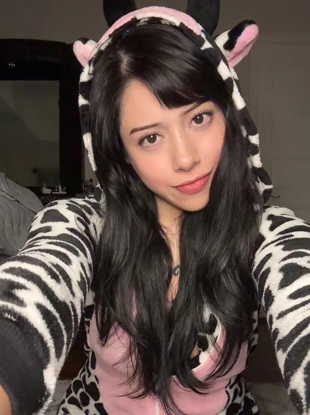 Carolina Latina Nurse W Solas bonitas
