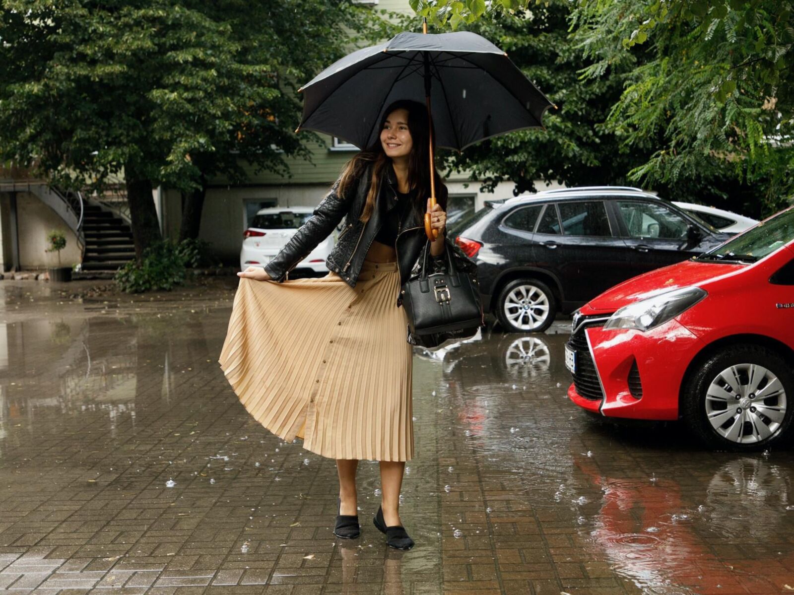 Miki Equisite in her pleated skirt (NN)